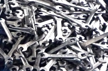 ���߰���